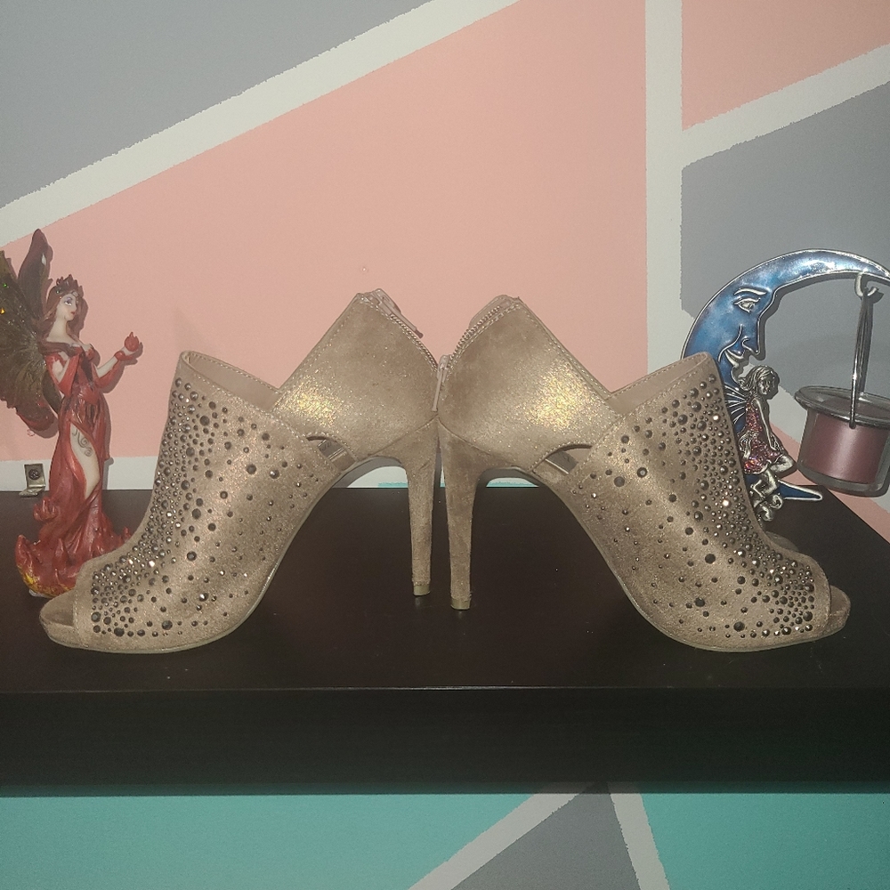 j lo high heel booties
